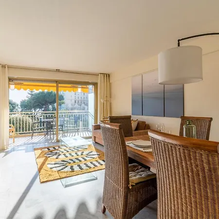 Le Mistral - Appt Avec Deux Balcons A Apartment *